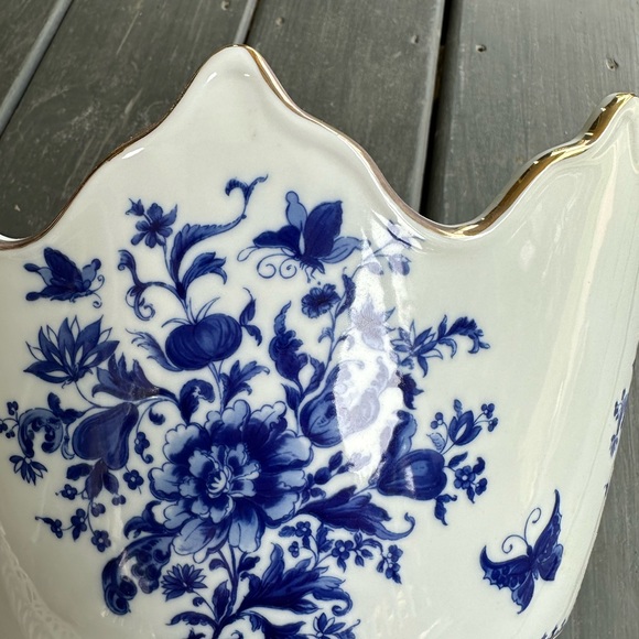 Ethan Allen Vintage Decor bowl! Gold trim! Excellent condition! - Picture 5 of 9